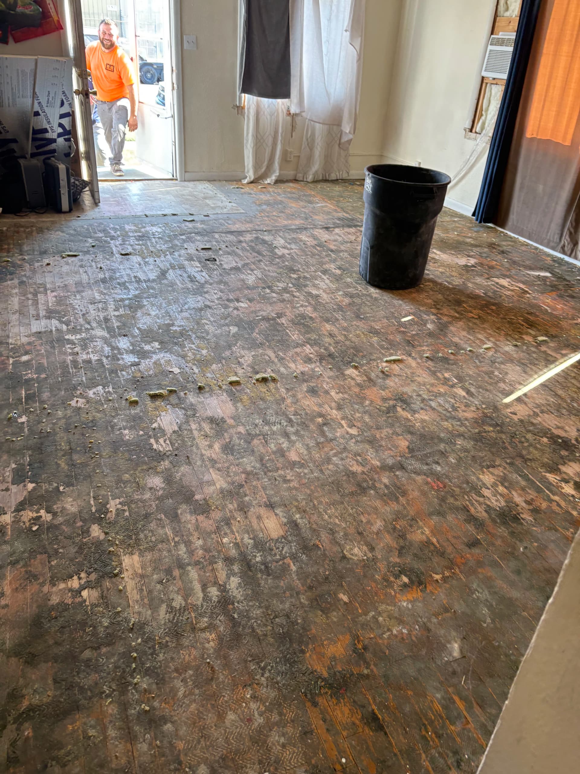 Gallery photos for Old Carpet and Padding Hauled Out of 3 Rooms in Billings: Image #2