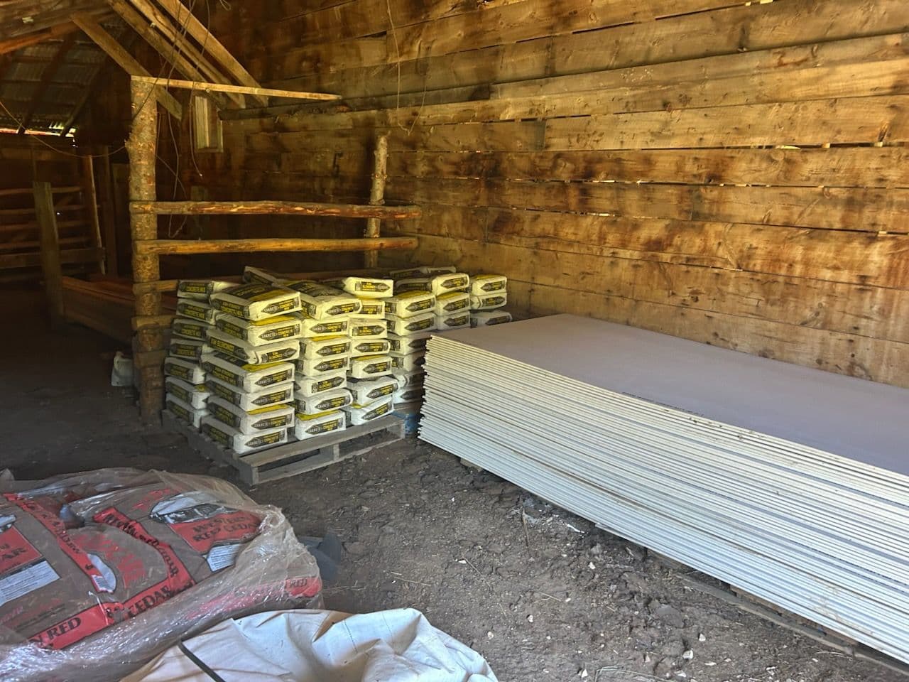 Gallery photos for Expert Debris Removal in Absorkee MT: Image #1